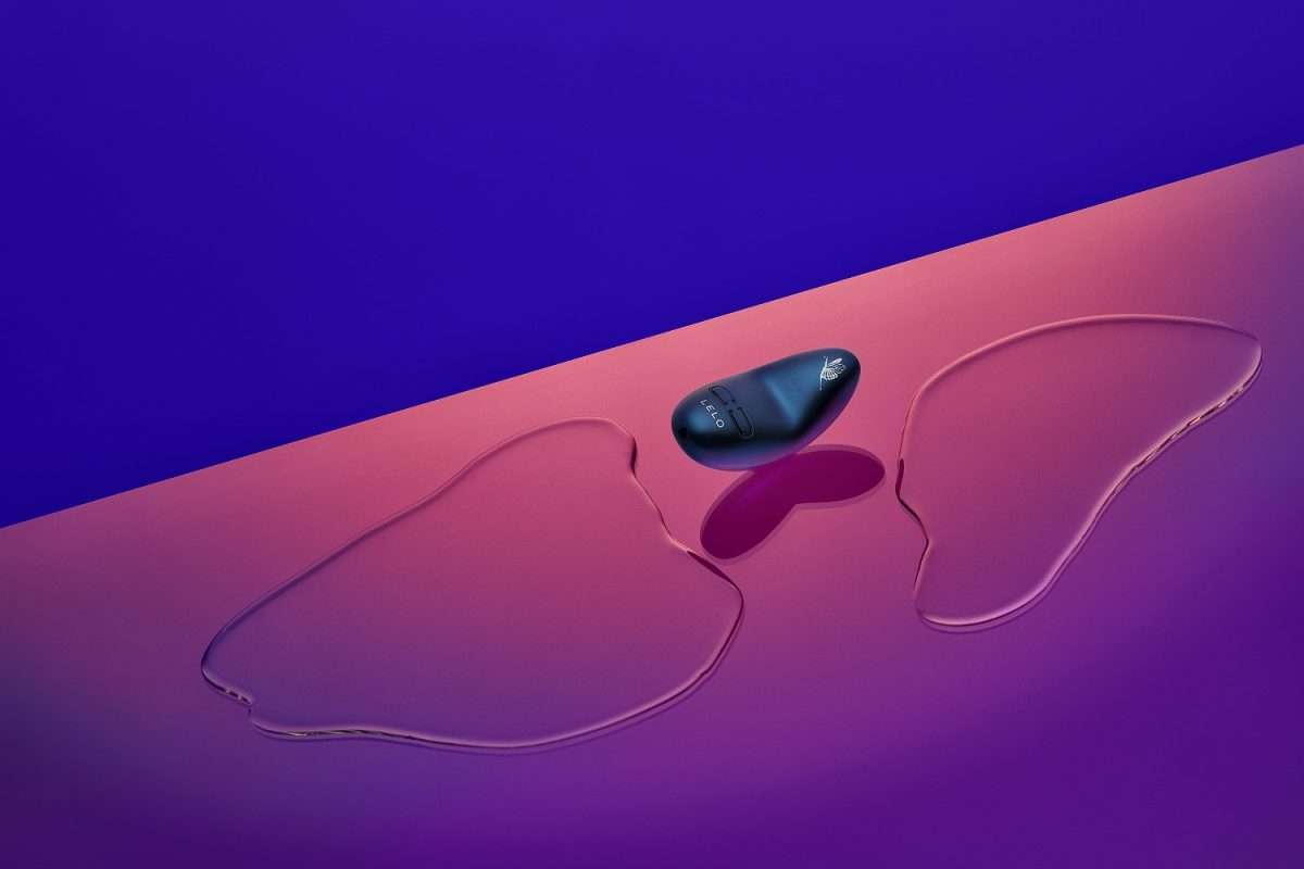 n12484-lelo-nea3-clitoral-massager-black-6